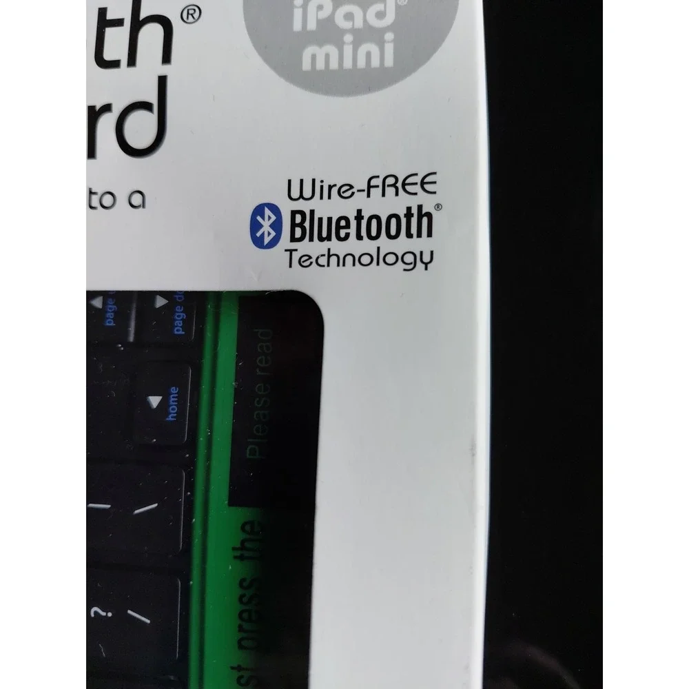 NEW -Ultra Thin Bluetooth Keyboard for iPad Mini New Sealed in Box Green